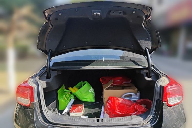 Used Chevrolet Malibu 2012 2.0L Automatic Luxury Edition Trunk