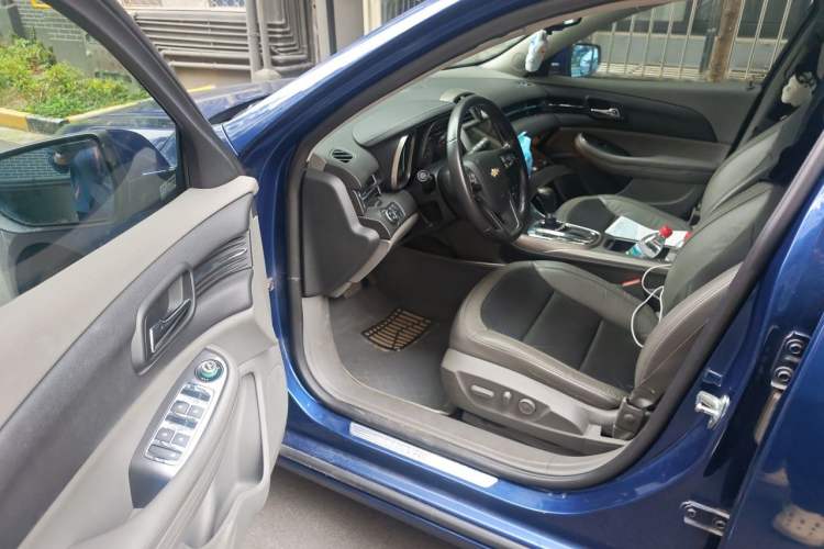 Used Chevrolet Malibu 2012 2.0L Automatic Luxury Edition Driver Seat