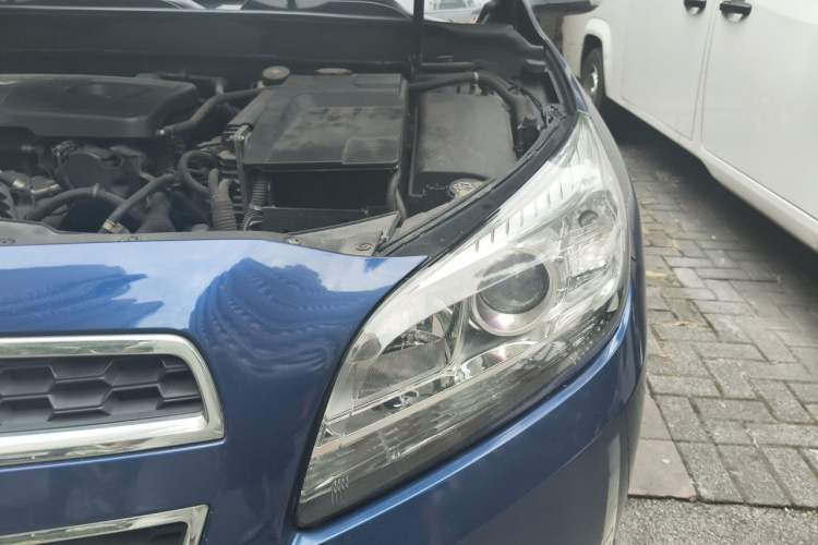 Used Chevrolet Malibu 2012 2.4L Automatic Luxury Edition Engine Bay Left
