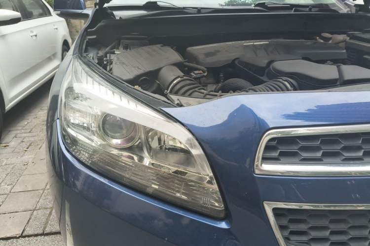 Used Chevrolet Malibu 2012 2.4L Automatic Luxury Edition Engine Bay Right
