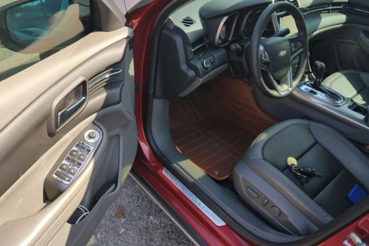 Used Chevrolet Malibu 2012 2.0L Automatic Luxury Edition Driver Seat