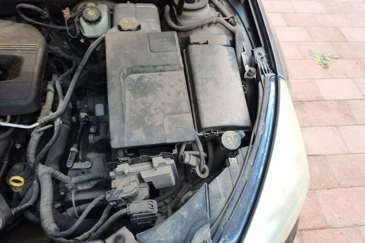 Used Chevrolet Malibu 2012 2.0L Automatic Luxury Edition Engine Bay Left