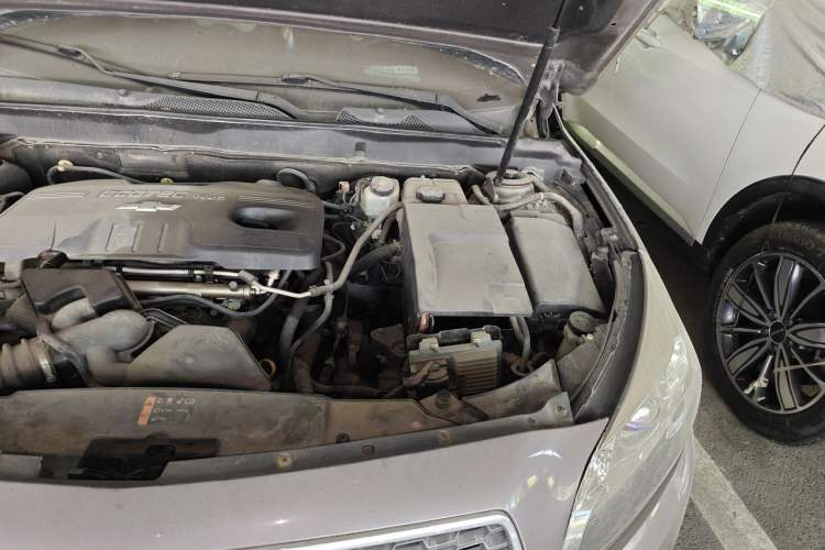Used Chevrolet Malibu 2012 2.0L Automatic Luxury Edition Engine Bay Left