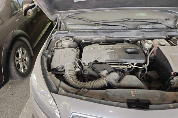 Used Chevrolet Malibu 2012 2.0L Automatic Luxury Edition Engine Bay Right
