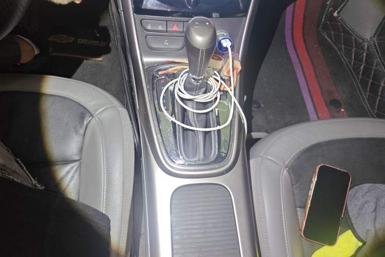 Used Chevrolet Malibu 2012 2.0L Automatic Luxury Edition Gear Lever