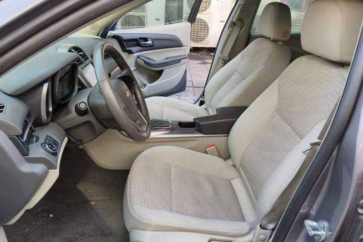 Used Chevrolet Malibu 2012 2.0L Automatic Comfort Edition Left Front Seat