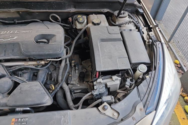 Used Chevrolet Malibu 2012 2.0L Automatic Comfort Edition Engine Bay Left