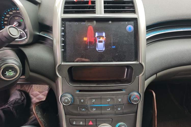 Used Chevrolet Malibu 2012 2.0L Automatic Luxury Edition Audio And AC Panel