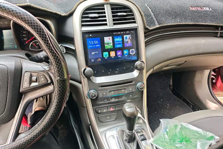 Used Chevrolet Malibu 2012 2.0L Automatic Luxury Edition Audio And AC Panel