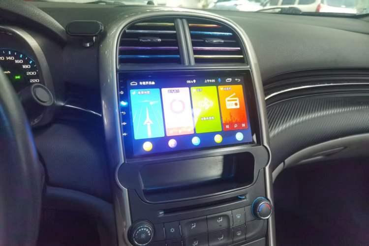 Used Chevrolet Malibu 2012 2.0L Automatic Comfort Edition Audio And AC Panel