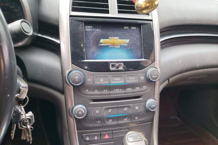 Used Chevrolet Malibu 2012 2.0L Automatic Luxury Edition Audio And AC Panel