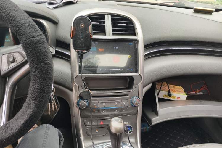 Used Chevrolet Malibu 2012 2.0L Automatic Luxury Edition Audio And AC Panel