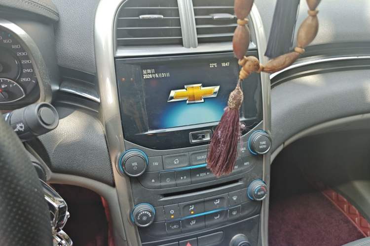 Used Chevrolet Malibu 2012 2.0L Automatic Luxury Edition Audio And AC Panel