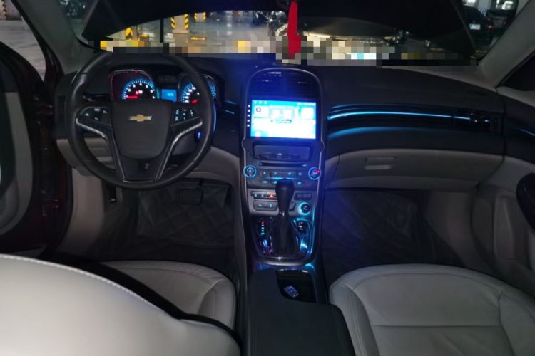 Used Chevrolet Malibu 2012 2.0L Automatic Luxury Edition Center Console