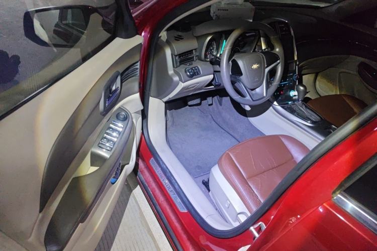 Used Chevrolet Malibu 2012 2.0L Automatic Comfort Edition Driver Seat