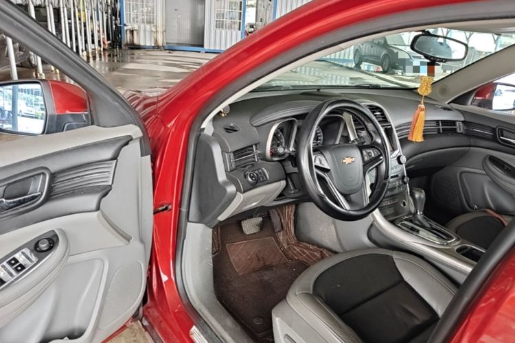 Used Chevrolet Malibu 2012 2.0L Automatic Luxury Edition Driver Seat