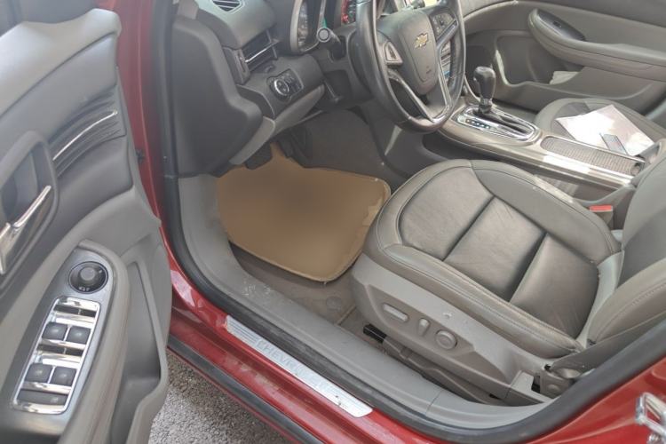 Used Chevrolet Malibu 2012 2.0L Automatic Luxury Edition Driver Seat