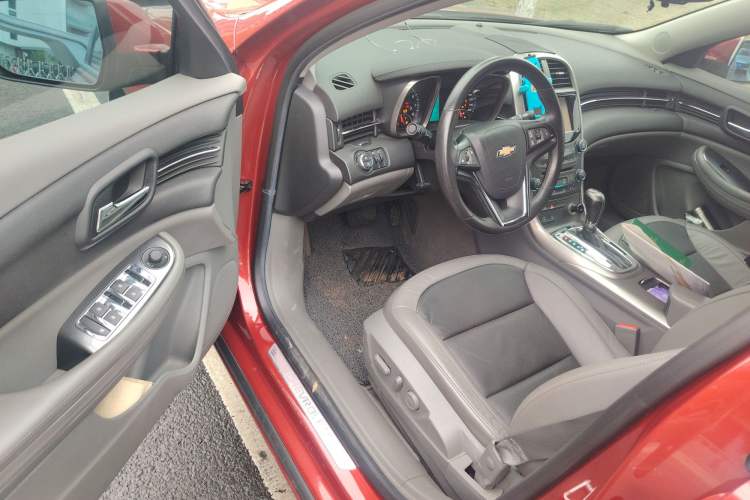 Used Chevrolet Malibu 2012 2.0L Automatic Luxury Edition Driver Seat