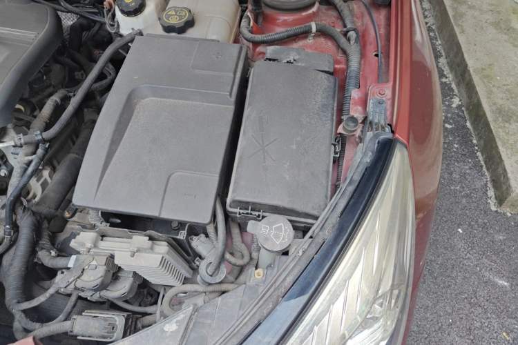 Used Chevrolet Malibu 2012 2.0L Automatic Luxury Edition Engine Bay Left