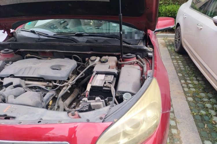 Used Chevrolet Malibu 2012 2.0L Automatic Luxury Edition Engine Bay Left