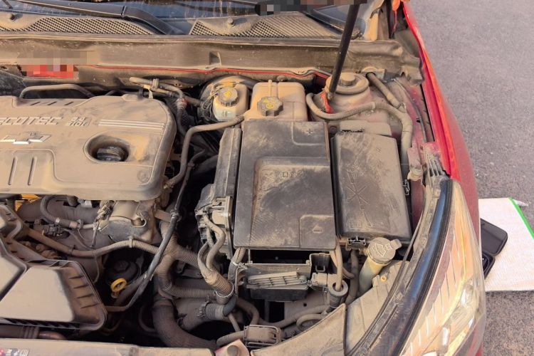Used Chevrolet Malibu 2012 2.4L Automatic Luxury Edition Engine Bay Left