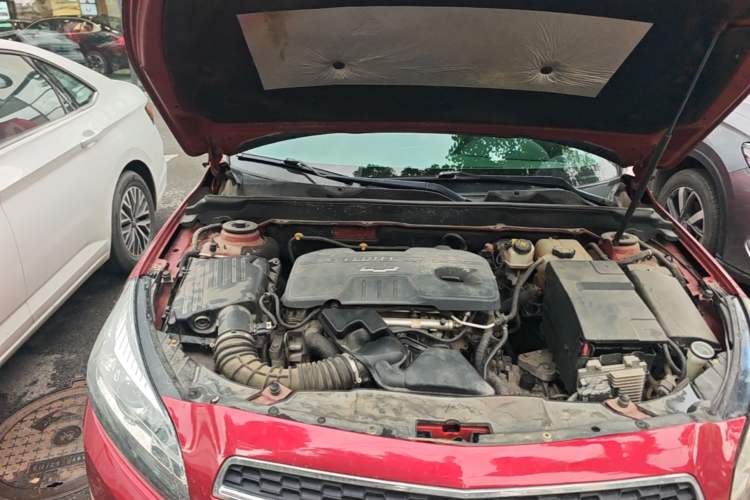 Used Chevrolet Malibu 2012 2.0L Automatic Luxury Edition Engine Bay Right