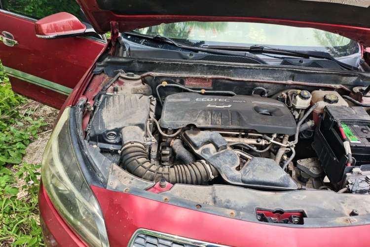 Used Chevrolet Malibu 2012 2.0L Automatic Luxury Edition Engine Bay Right