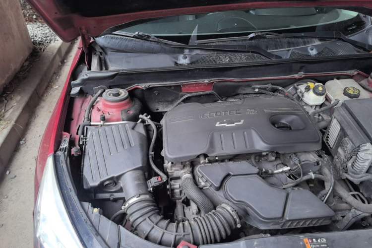 Used Chevrolet Malibu 2012 2.4L Automatic Luxury Edition Engine Bay Right