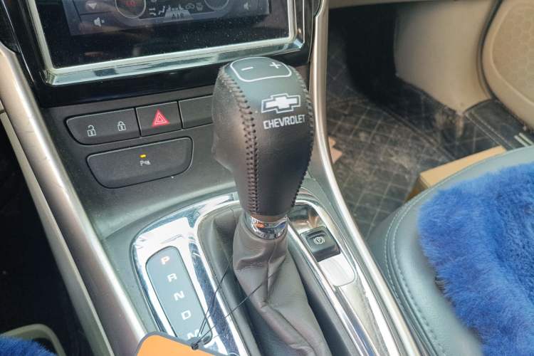 Used Chevrolet Malibu 2012 2.0L Automatic Comfort Edition Gear Lever