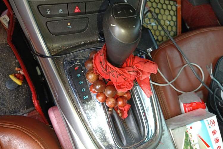 Used Chevrolet Malibu 2012 2.0L Automatic Comfort Edition Gear Lever