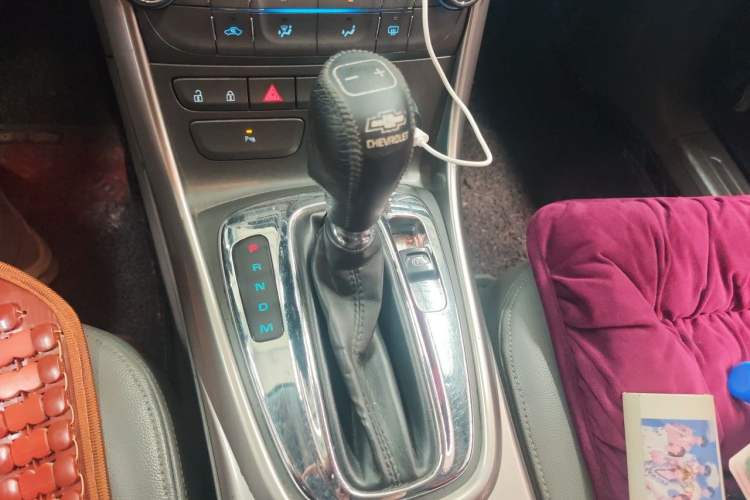 Used Chevrolet Malibu 2012 2.0L Automatic Comfort Edition Gear Lever