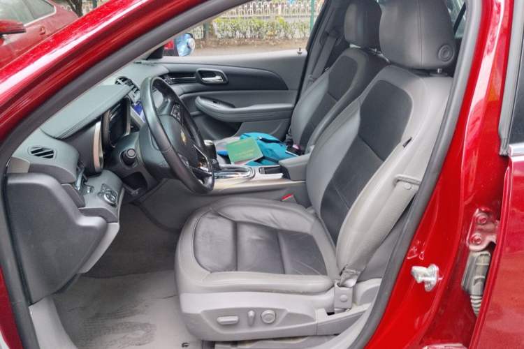 Used Chevrolet Malibu 2012 2.0L Automatic Comfort Edition Left Front Seat