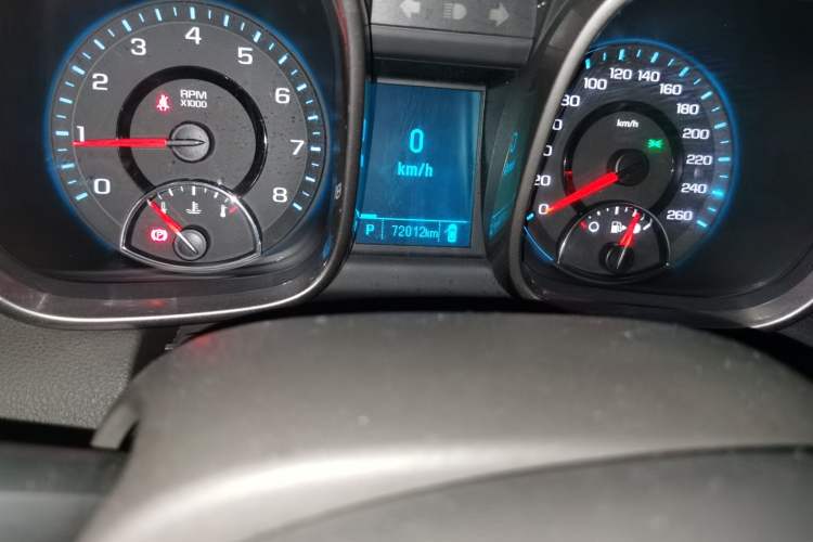 Used Chevrolet Malibu 2012 2.0L Automatic Luxury Edition Odometer Close Up