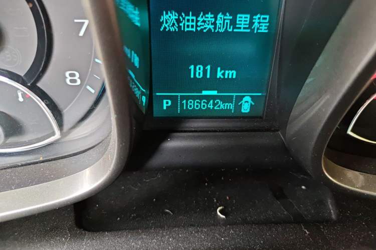 Used Chevrolet Malibu 2012 2.4L Automatic Luxury Edition Odometer Close Up