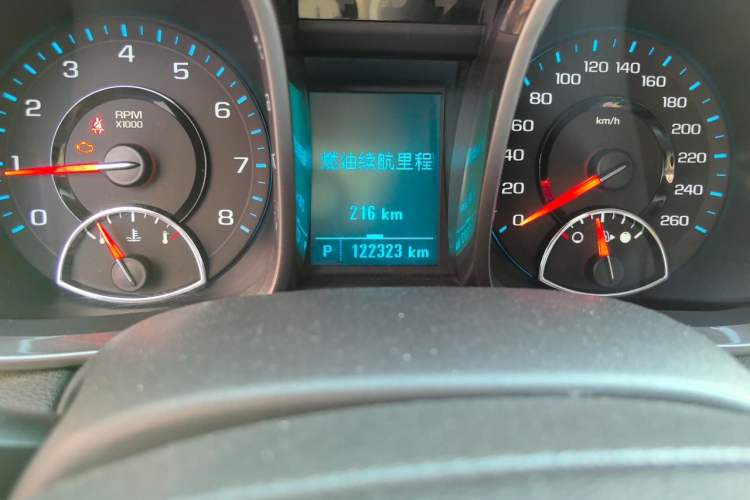 Used Chevrolet Malibu 2012 2.4L Automatic Luxury Edition Odometer Close Up