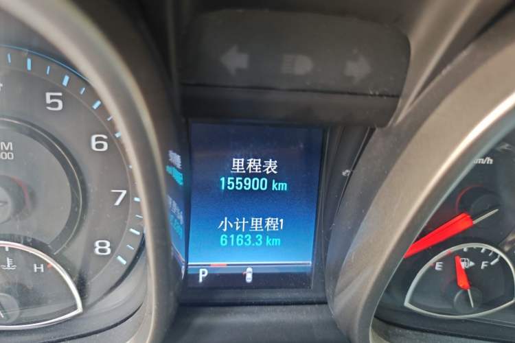 Used Chevrolet Malibu 2012 2.0L Automatic Luxury Edition Odometer Close Up
