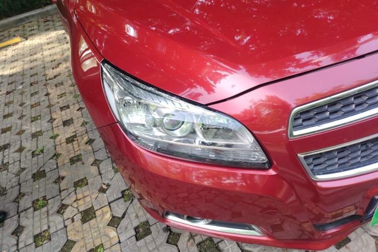 Used Chevrolet Malibu 2012 1.6T Automatic Luxury Edition Right Front Headlight