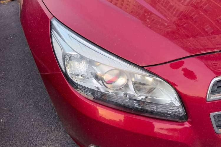 Used Chevrolet Malibu 2012 2.4L Automatic Luxury Edition Right Front Headlight