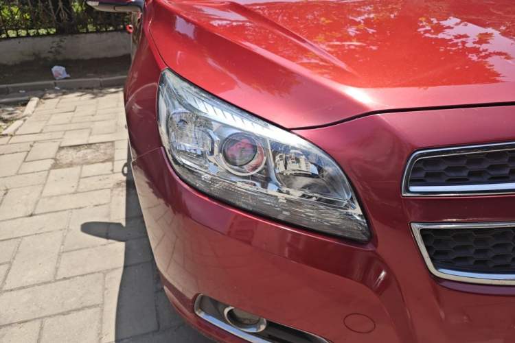 Used Chevrolet Malibu 2012 2.0L Automatic Luxury Edition Right Front Headlight