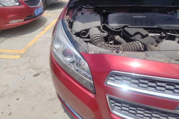 Used Chevrolet Malibu 2012 2.0L Automatic Luxury Edition Right Front Headlight