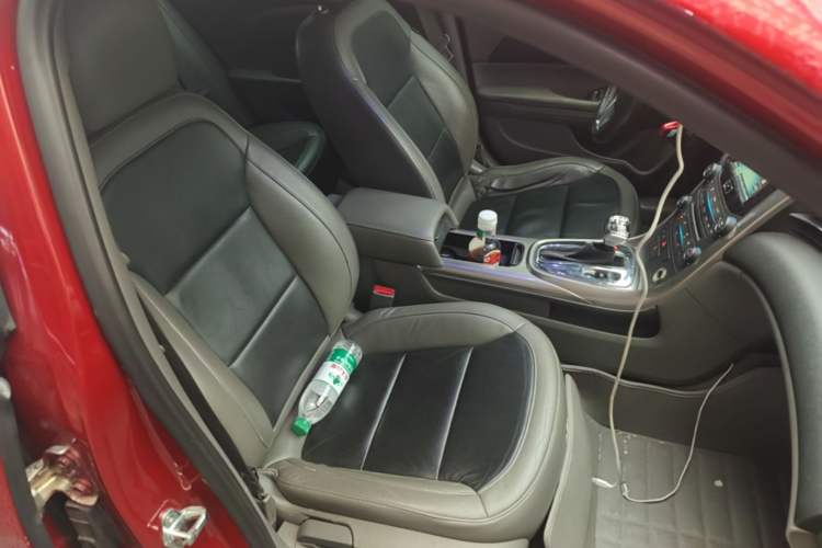 Used Chevrolet Malibu 2012 2.0L Automatic Luxury Edition Right Front Seat