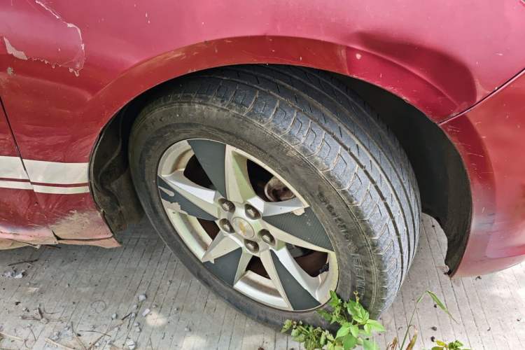 Used Chevrolet Malibu 2012 2.0L Automatic Luxury Edition Right Front Wheel Hub
