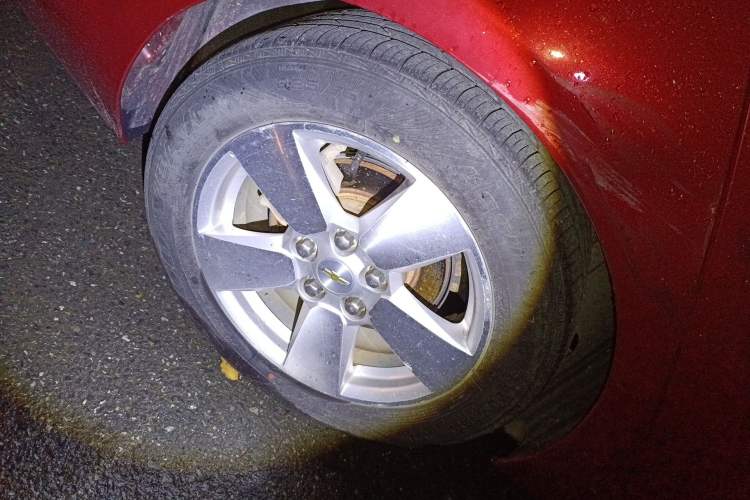 Used Chevrolet Malibu 2012 2.4L Automatic Flagship Edition Right Front Wheel Hub