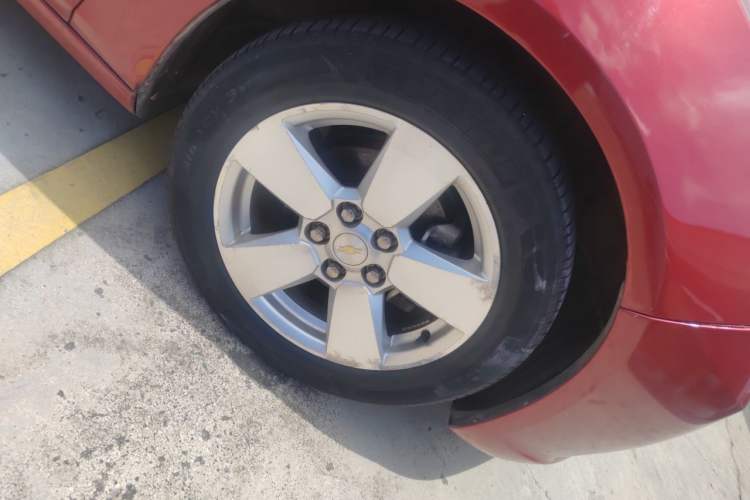 Used Chevrolet Malibu 2012 2.0L Automatic Luxury Edition Right Front Wheel Hub