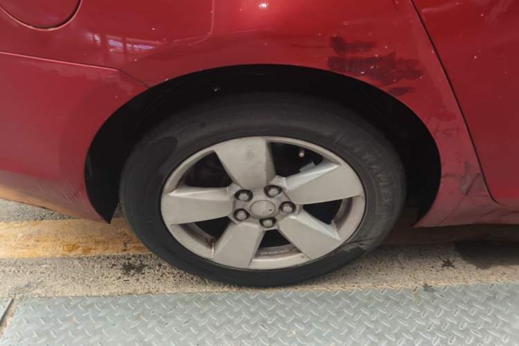 Used Chevrolet Malibu 2012 2.0L Automatic Luxury Edition Right Rear Wheel Hub