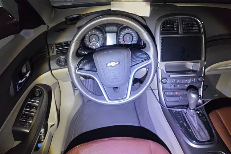 Used Chevrolet Malibu 2012 2.0L Automatic Comfort Edition Steering Wheel