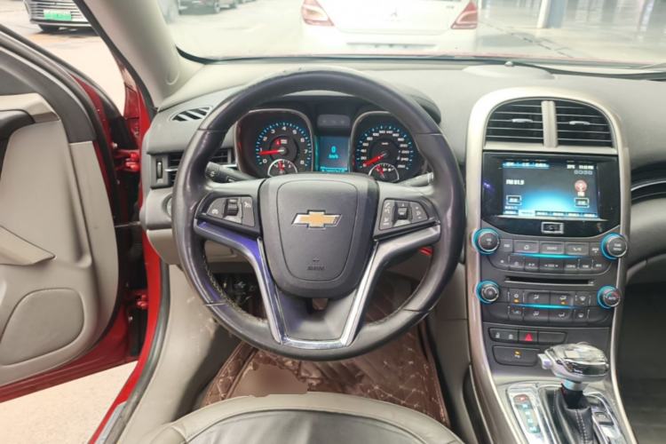 Used Chevrolet Malibu 2012 2.0L Automatic Luxury Edition Steering Wheel