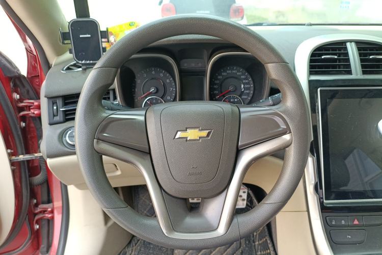 Used Chevrolet Malibu 2012 2.0L Automatic Comfort Edition Steering Wheel