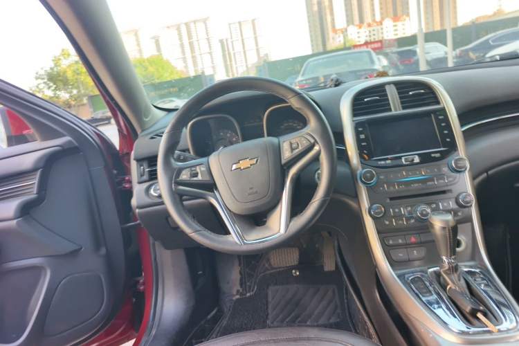 Used Chevrolet Malibu 2012 2.4L Automatic Flagship Edition Steering Wheel