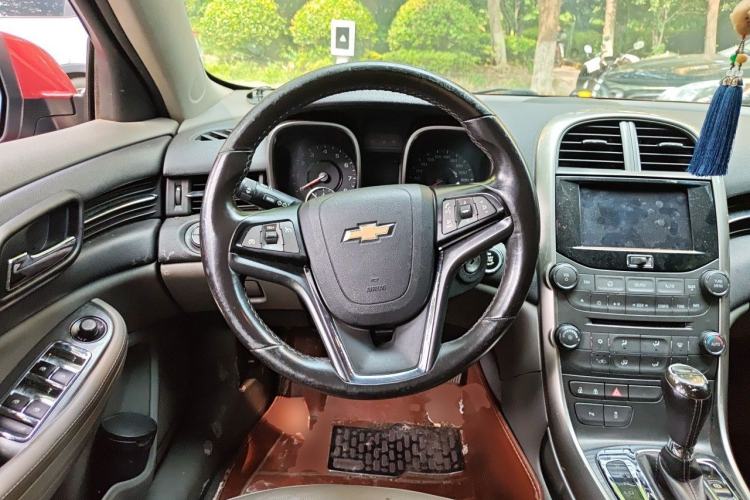 Used Chevrolet Malibu 2012 2.4L Automatic Luxury Edition Steering Wheel